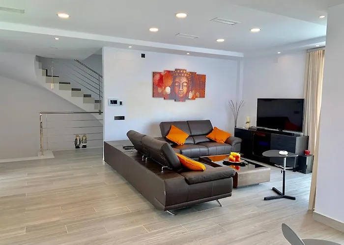 Exotic Private Pool Villa Nerja