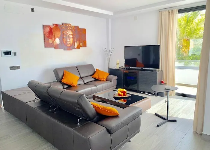 Exotic Private Pool *